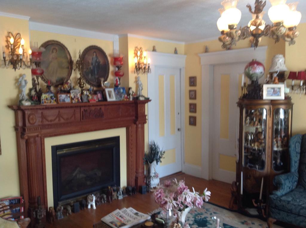 The Bradford Carver Guest House Provincetown Extérieur photo