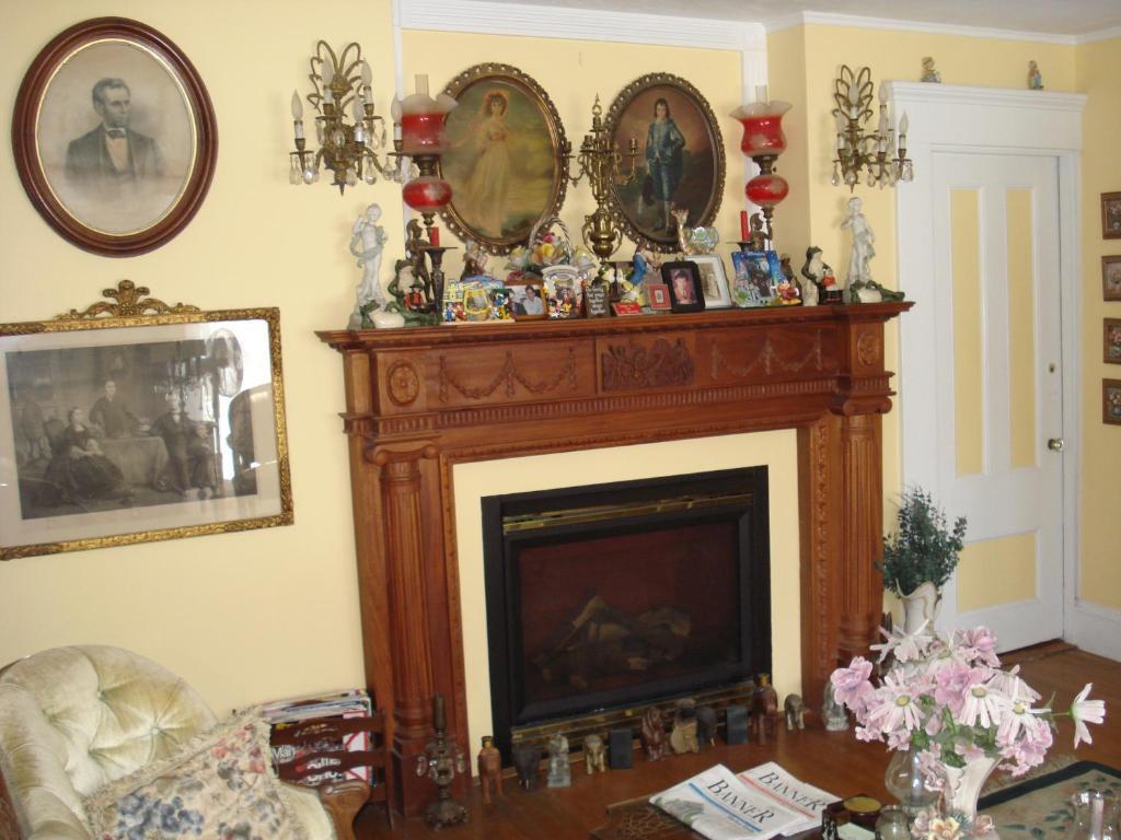 The Bradford Carver Guest House Provincetown Extérieur photo