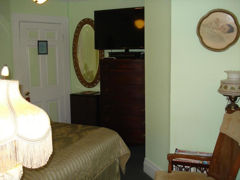 The Bradford Carver Guest House Provincetown Chambre photo